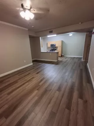 Photo #2: 226009897 Listing