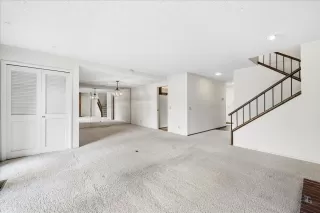 Photo #5: 226009905 Listing