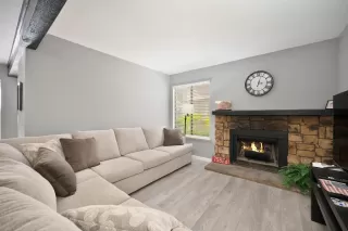 Photo #4: 226010086 Listing