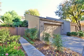 Photo #1: 226010228 Listing