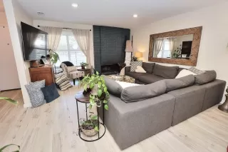 Photo #5: 226010228 Listing