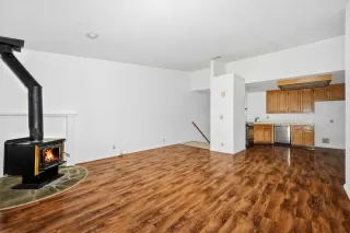 Photo #2: 226010296 Listing 