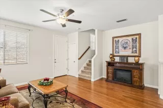 Photo #4: 226010333 Listing 