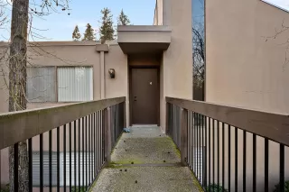 Photo #2: 226010534 Listing