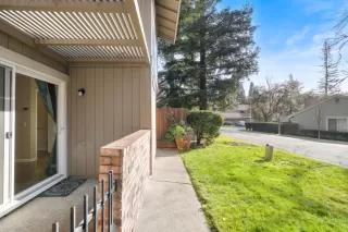 Photo #4: 226010750 Listing