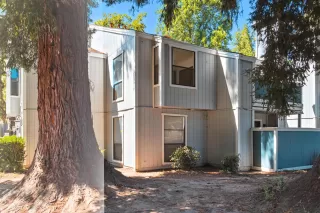 Photo #4: 226011453 Listing