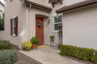 Photo #1: 226011537 Listing 