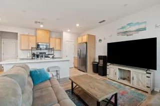 Photo #5: 226011572 Listing 