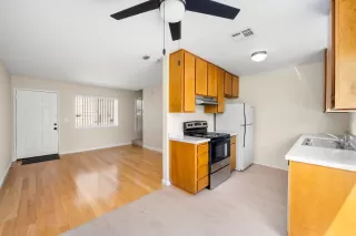 Photo #6: 226011907 Listing 