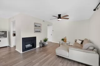 Photo #3: 226012170 Listing