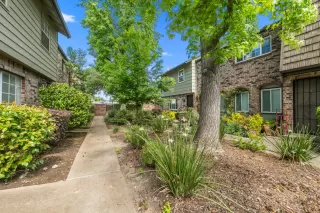 Photo #2: 226012217 Listing 