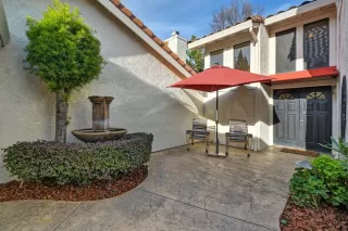 Photo #1: 226012606 Listing 