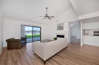 Photo #3: 226012606 Listing 