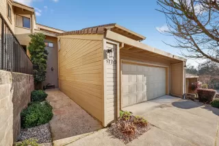 Photo #2: 226012743 Listing 