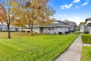 Photo #1: 226013041 Listing 