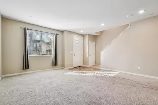 Photo #3: 226013120 Listing 