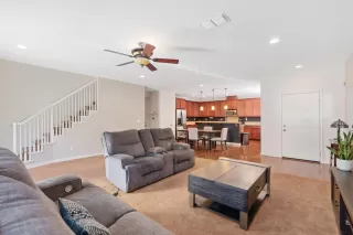 Photo #3: 226013280 Listing 