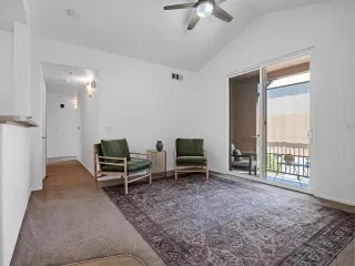 Photo #5: 226013568 Listing 