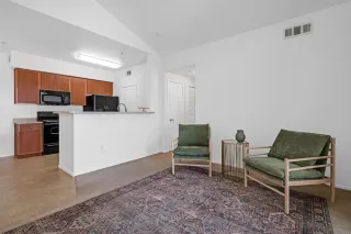 Photo #6: 226013568 Listing 