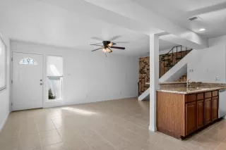 Photo #6: 226013582 Listing 