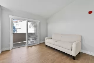 Photo #3: 226013684 Listing 