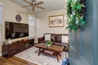 Photo #2: 226013738 Listing 