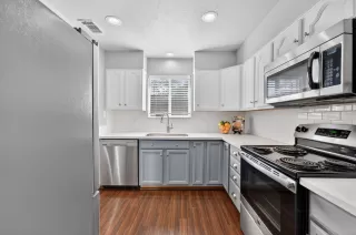 Photo #6: 226013771 Listing 