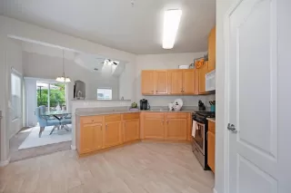 Photo #5: 226014260 Listing 