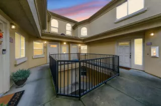 Photo #2: 226014667 Listing 