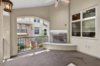 Photo #2: 226015099 Listing 