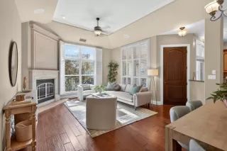 Photo #6: 226015099 Listing 