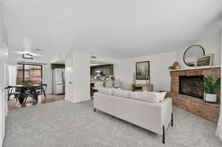 Photo #2: 226015161 Listing 