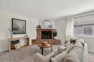 Photo #4: 226015161 Listing 