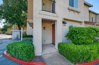 Photo #1: 226015429 Listing 