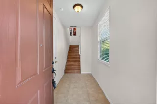 Photo #4: 226015429 Listing 