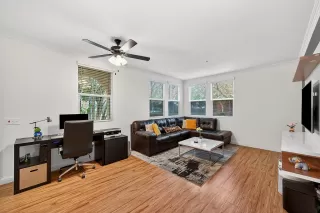 Photo #4: 226015557 Listing 