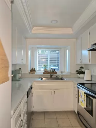 Photo #3: 226015649 Listing 