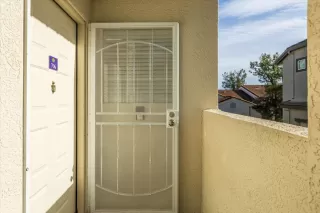 Photo #2: 226015695 Listing 