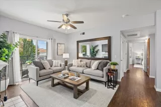 Photo #3: 226015695 Listing 