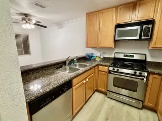 Photo #3: 226015761 Listing 