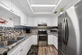 Photo #1: 226015929 Listing 