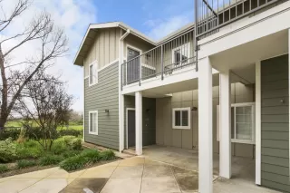 Photo #1: 226016028 Listing 