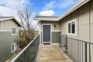 Photo #2: 226016028 Listing 