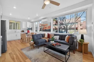 Photo #4: 226016075 Listing 