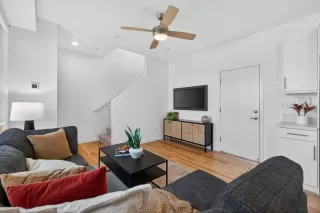 Photo #6: 226016075 Listing 