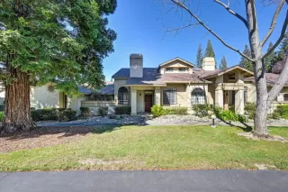 More Details about MLS # 226016268 : 8459 CREEKRIDGE CIR