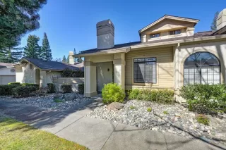 Photo #3: 226016268 Listing