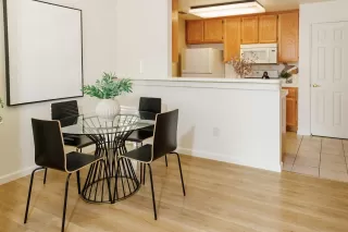 Photo #6: 226016512 Listing