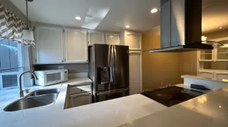 Photo #4: 226016902 Listing 