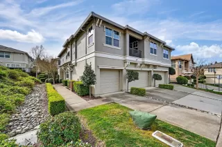 More Details about MLS # 226016977 : 1208 READING WAY #80